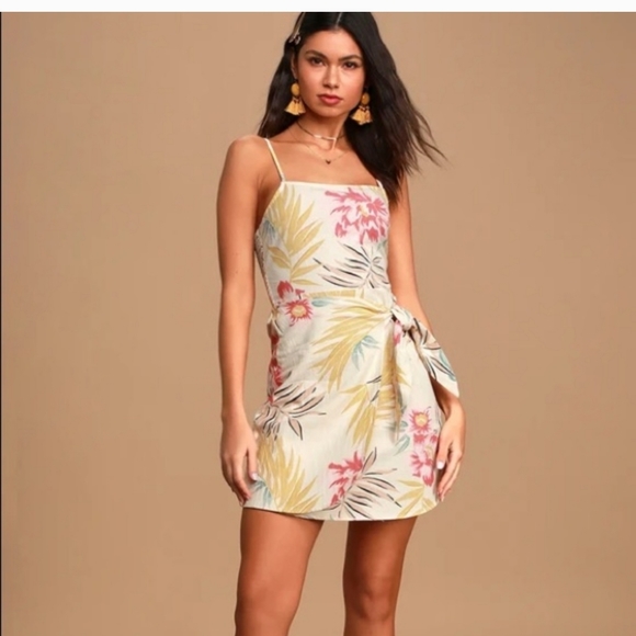 NWT Billabong summer dress size M. - Picture 1 of 16
